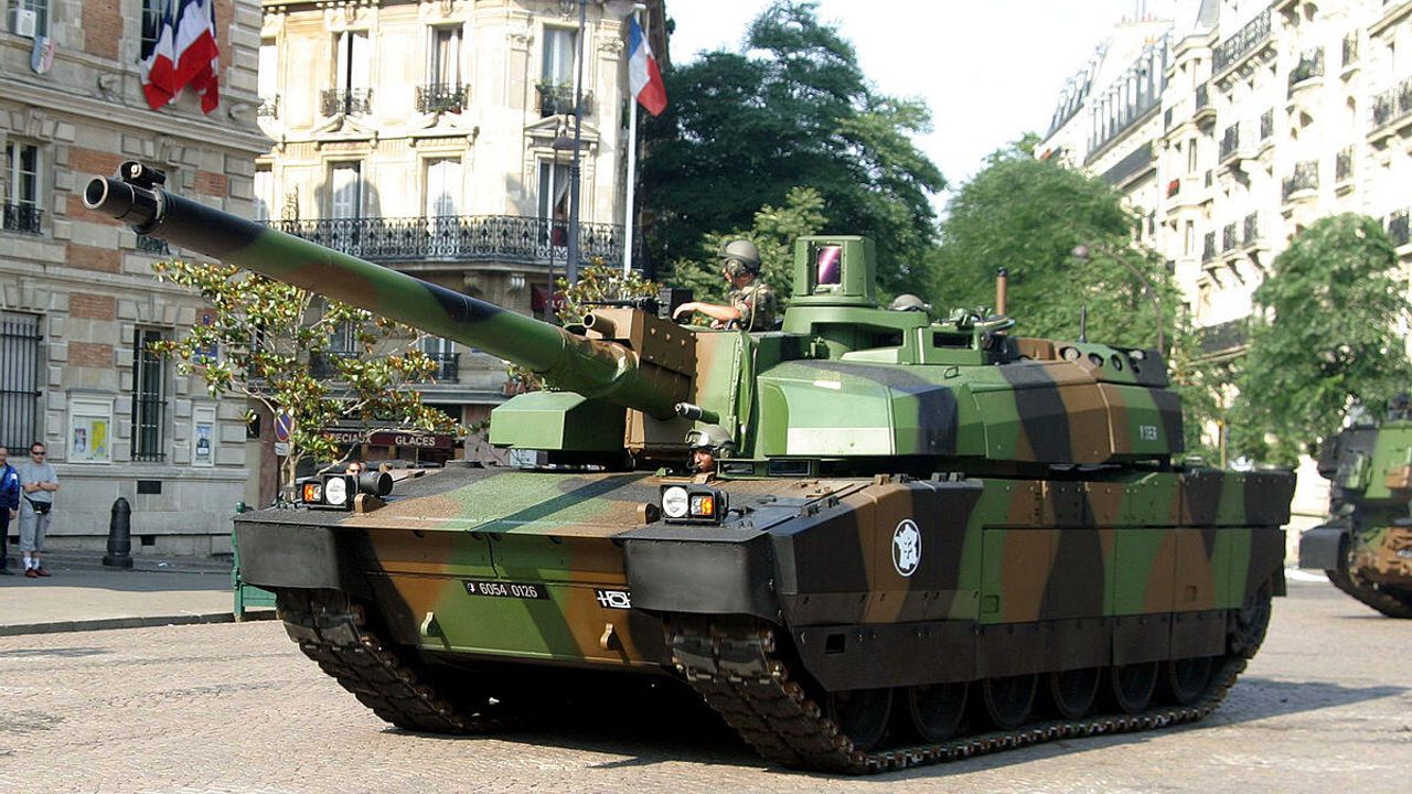 Fransa, Ukrayna'ya Leclerc tipi tankları gönderme ihtimalini değerlendiriyor