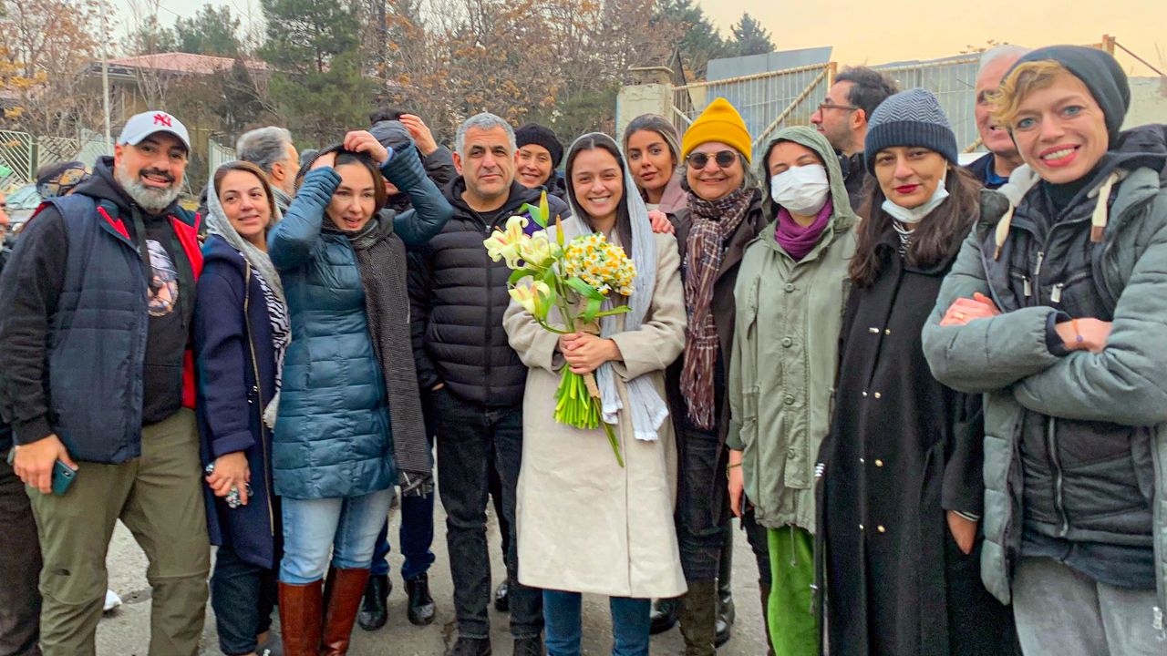 İran'da gözaltına alınan aktris Alidusti serbest bırakıldı