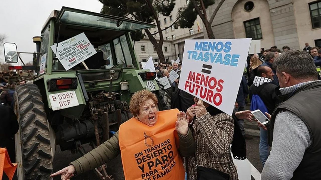 İspanya'da kuraklık ve su krizi çiftçiler ile hükümeti karşı karşıya getirdi