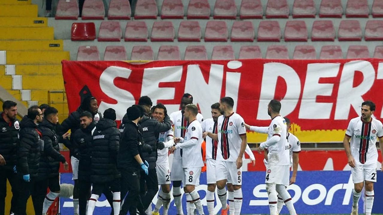 6 gollü maçta kazanan Fatih Karagümrük