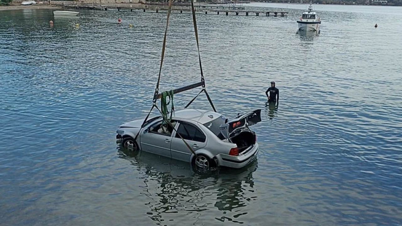 Muğla'da araç denize uçtu: 1 ölü