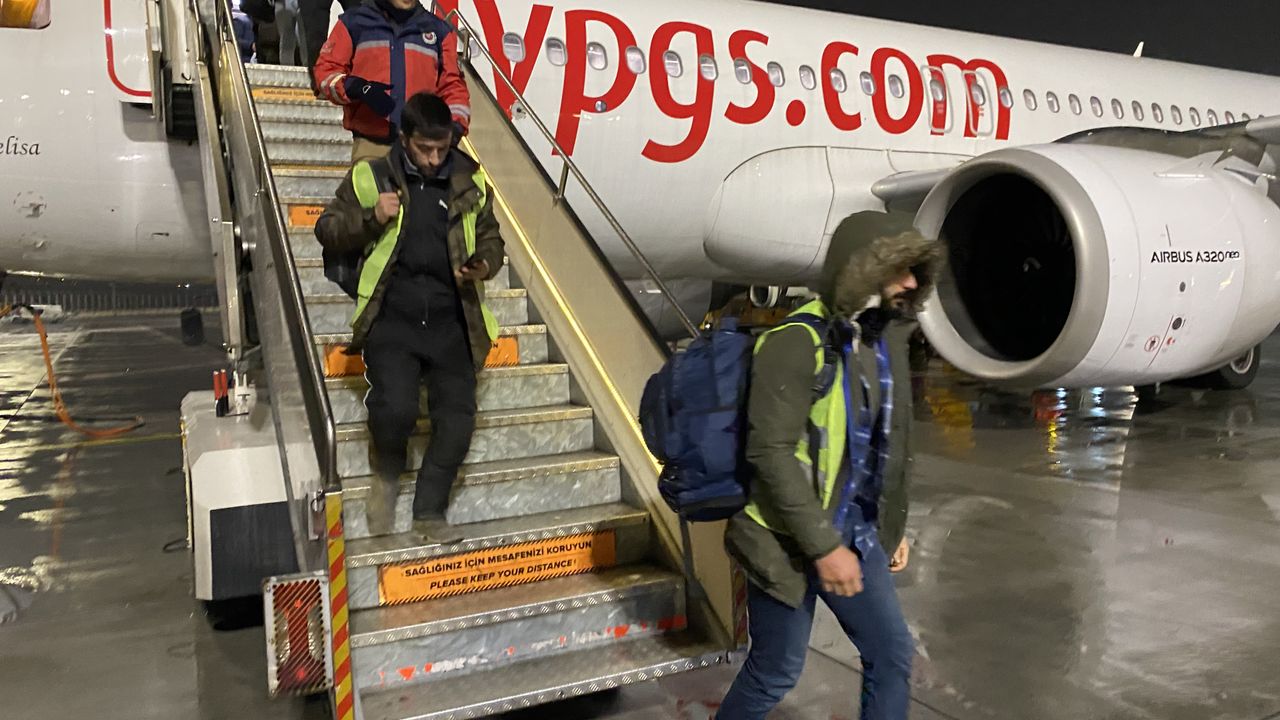 Onarılan Hatay Havalimanı'ndan kalkan Pegasus uçağı İstanbul’a indi