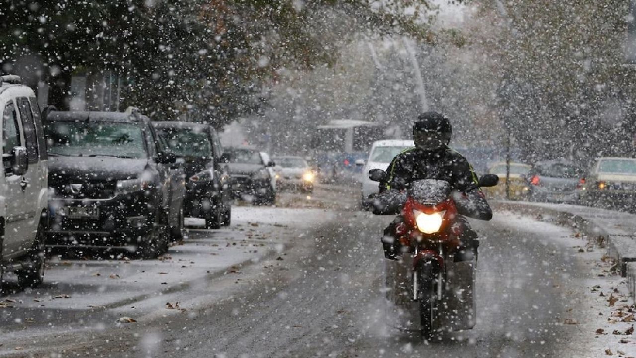 İstanbul'da motosiklet ile elektrikli skuterlere 'hava muhalefeti' kısıtlaması