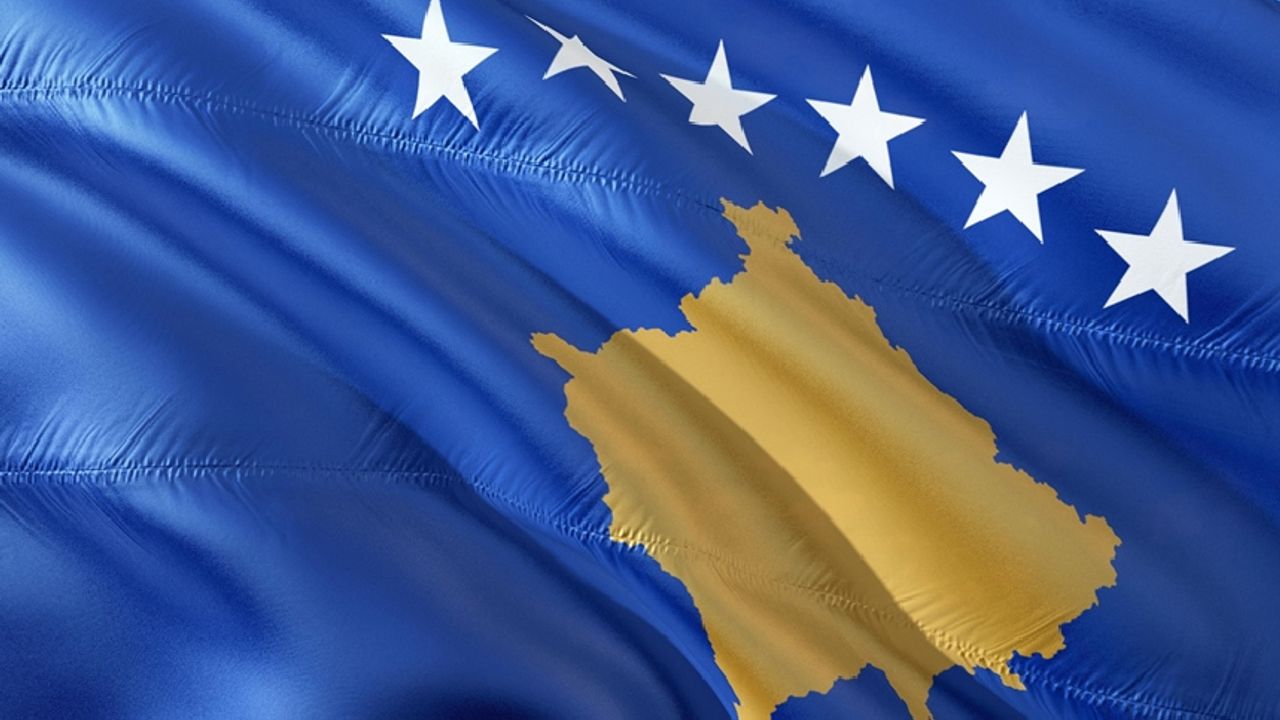 Kosova Türkiye'deki depremler nedeniyle ulusal yas ilan etti