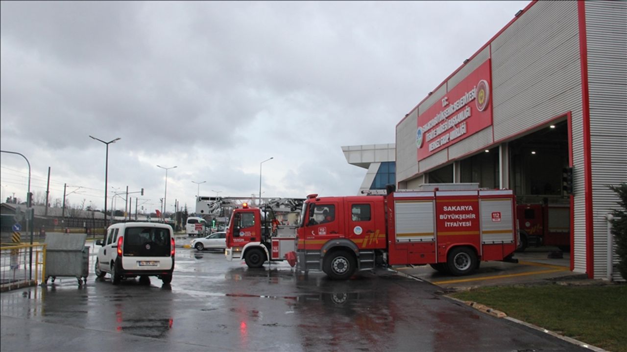 Arama kurtarma ekipleri İstanbul'dan uçaklarla deprem bölgesine gidiyor