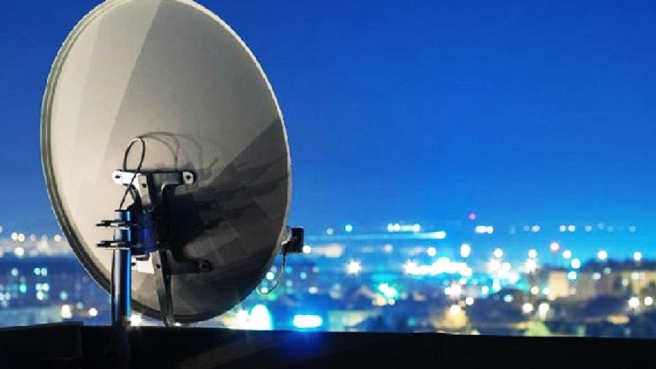 Türksat internet hizmeti için deprem bölgesine 800'den fazla uydu terminali ulaştırdı