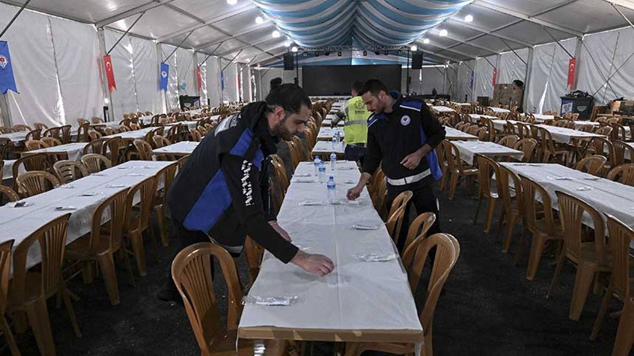 Trabzon Büyükşehir Belediyesi Elbistan'da 'kardeşlik çadırı' kurdu