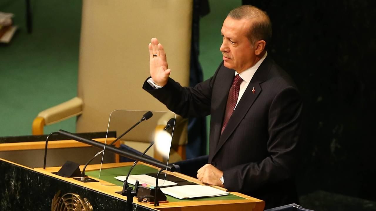 Erdoğan: Küresel güçlerin milli iradeye parmak sallanmasına izin vermeyeceğiz