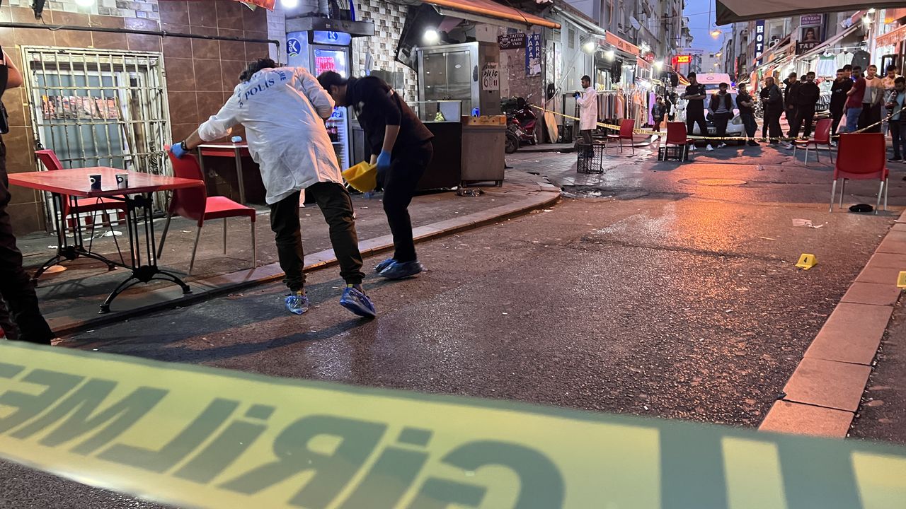 İstanbul Fatih'te silahlı çatışma: 2 kişi öldü, 4 yaralı