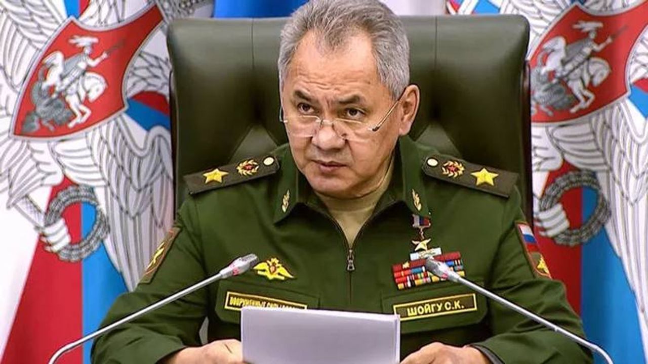Rus Savunma Bakanı Şoygu'dan ABD'ye misilleme: Bizde de misket bombası var!