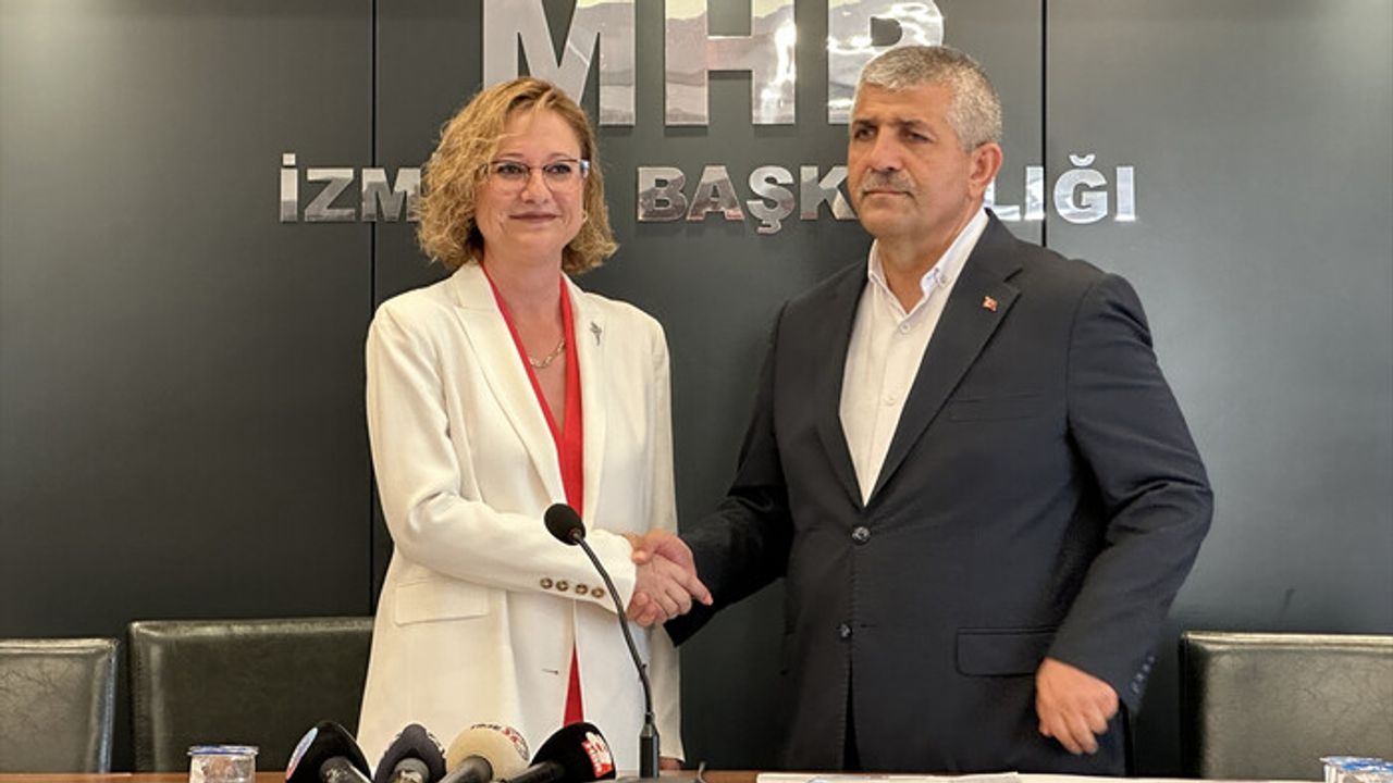 İYİ Partiden milletvekili adayı olan Arzu Yıldırım, MHP'ye geçti