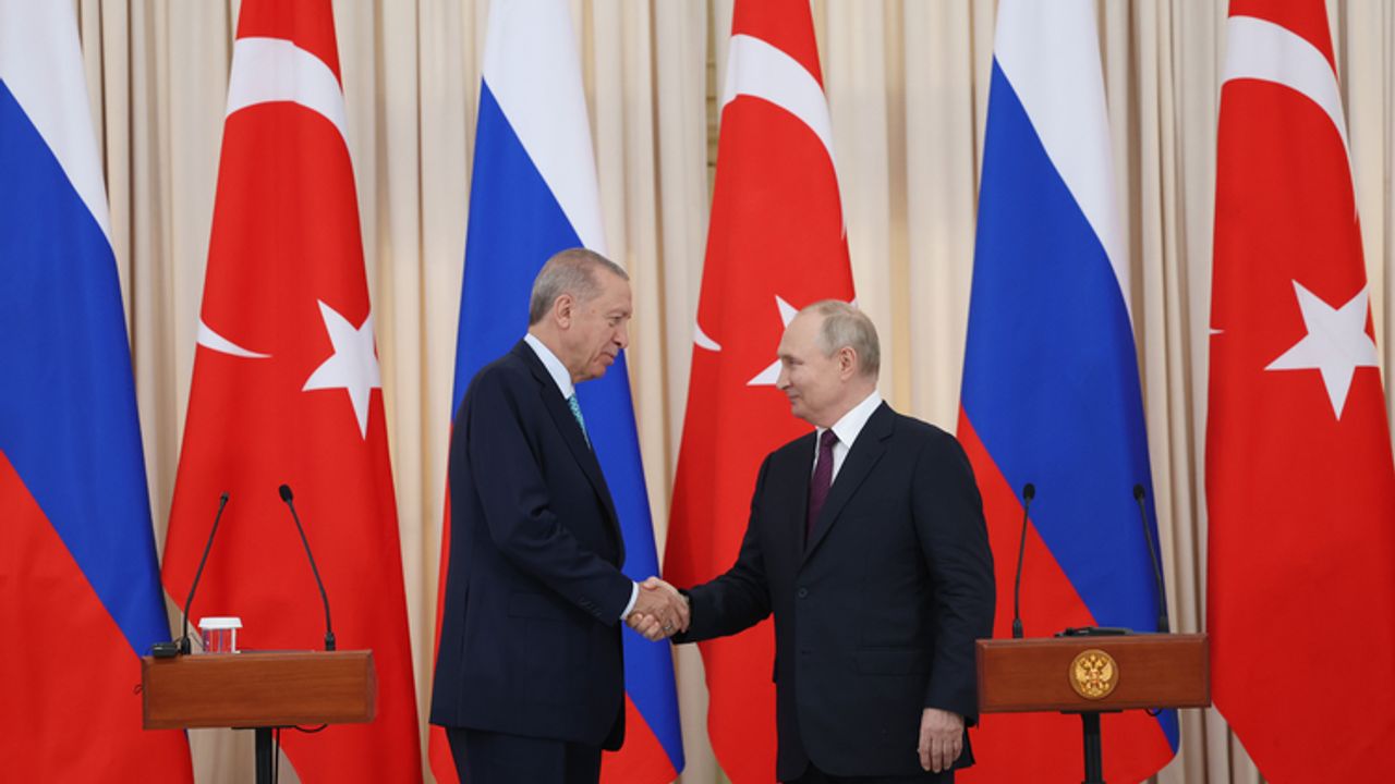 Putin'den Erdoğan'a övgü: Gazze çabalarında öncü rol oynuyor