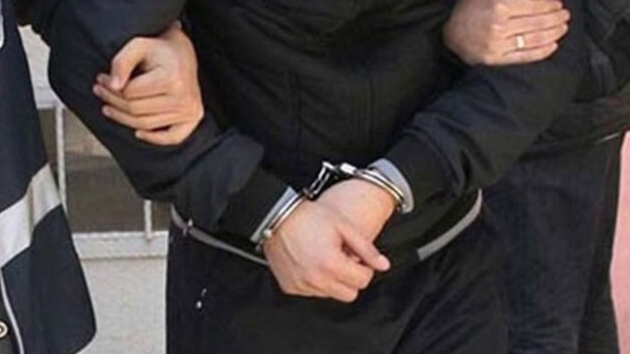 FETÖ'ye yönelik iki ayrı soruşturmada 9 kişi yakalandı