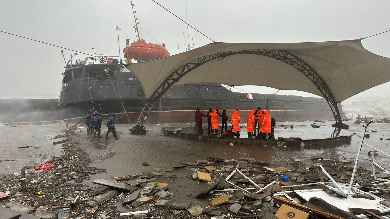 Zonguldak'ta kuru yük gemisi battı: 12 kişilik mürettebattan haber yok!