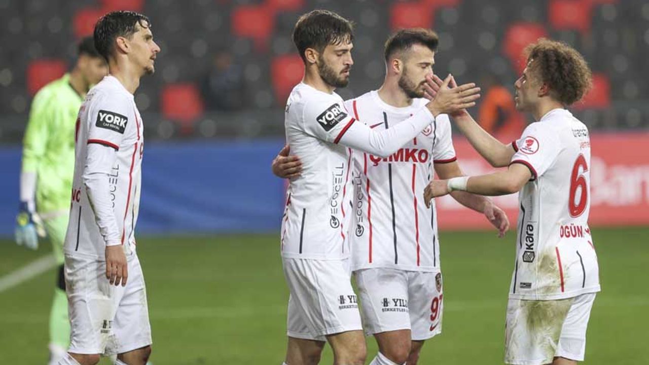Gaziantep FK uzatmalarda Etimesgut'u eledi