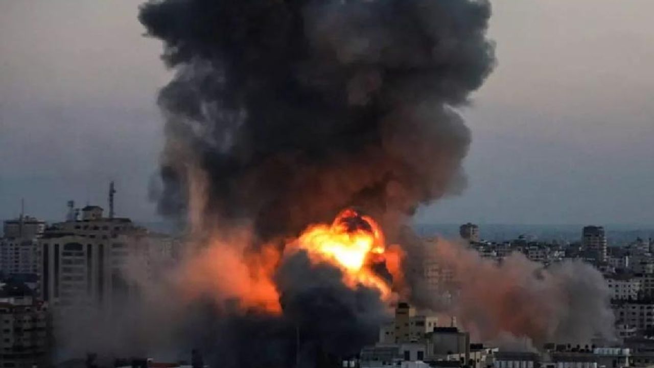 Hamas: İsrail'in Ömeri Camisi'ni bombalaması medeniyete karşı nefretinin kanıtıdır
