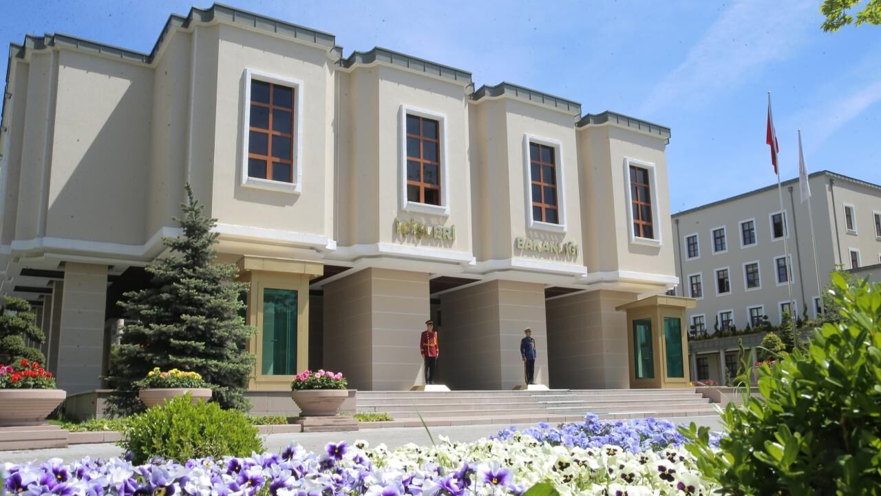 CHP'li 5 başkan ve başkan vekili görevden uzaklaştırıldı