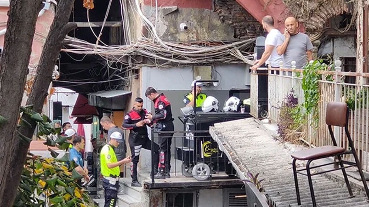 Fatih’te döviz bürosunda silahlı kavga: 2 ölü, 2 yaralı