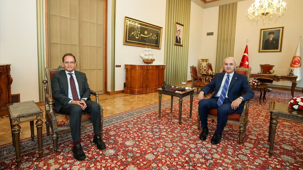TBMM Başkanı Kurtulmuş, İtalya'nın Ankara Büyükelçisi Manzo'yu kabul etti