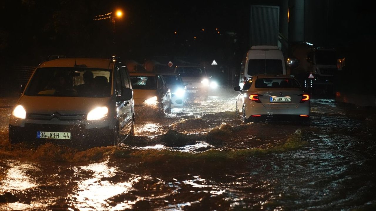 İstanbul'da okullarda eğitime 1 gün ara verildi