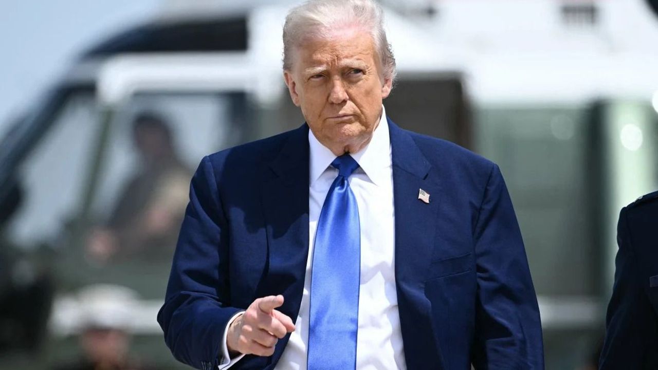 Trump'tan Fransa yorumu: Ayaklanma değil, devrim gibi