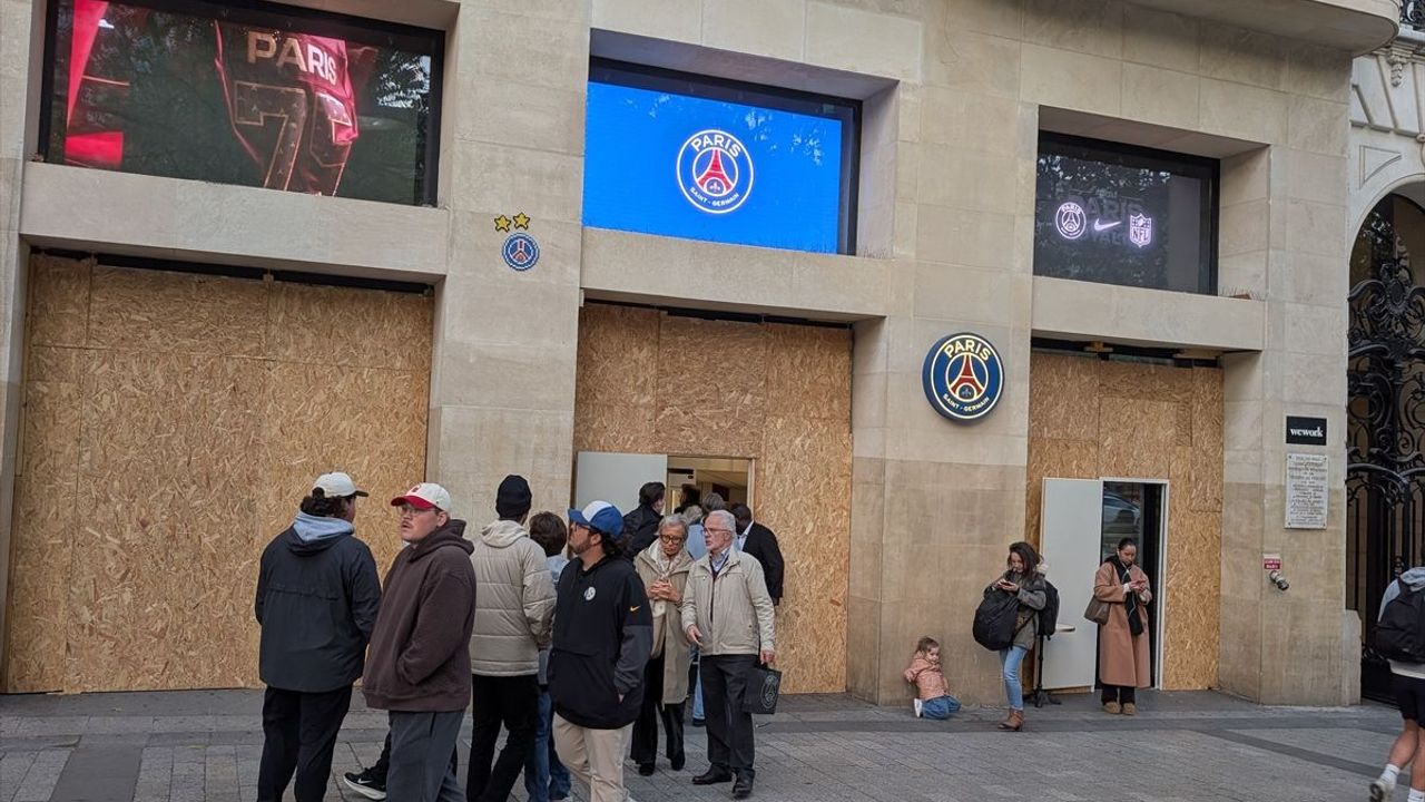 Fransa sarı yeleklilerin eylemlerine karşı tetikte!