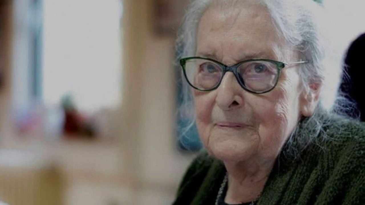 Felsefeci Prof. Dr. İoanna Kuçuradi, son yolculuğuna uğurlandı