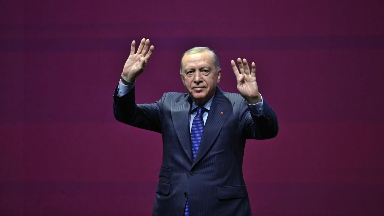 Erdoğan: Tekno Oligarklara karşı güvencemiz TEKNOFEST gençliği