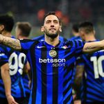 Hakan Çalhanoğlu: Ali Bey ile nezaketen görüştüm, ben Galatasaraylıyım