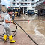 Kastamonu'da su baskınları nedeniyle zemin katlarda yaşayanlar tahliye edildi