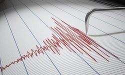 Cezayir'in Oran kentinde 5,1 büyüklüğünde deprem