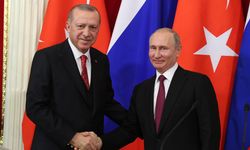 Putin'in Erdoğan'ı beklediği bir dakikalık süre dünya gündemine oturdu