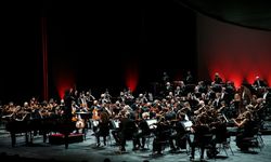 Dünyanın en iyi orkestrası Londra Filarmoni AKM'de konser verdi