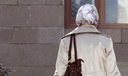 Türkiye'de başörtülü kadınlar işe alım süreçlerinde ve kariyerlerinde ayrımcılığa uğruyor