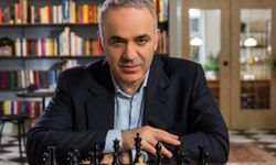 Rusya, efsane satranççı Kasparov’u terörist listesine aldı!