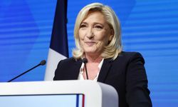 Le Pen: Daha fazla cami kapatılmalı