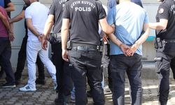 İzmir'de terör örgütü DEAŞ operasyonunda 11 şüpheli yakalandı