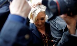Le Pen, AB fonlarını zimmetine geçirdiği gerekçesiyle yargılanacak
