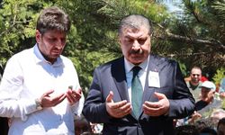 Bakan Koca, Dr. Ekrem Karakaya'nın cenazesinde konuştu