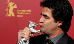 İranlı yönetmen Penahi’ye altı yıl hapis cezası verildi