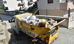 Sinop'ta bir evden dört kamyon çöp çıkarıldı