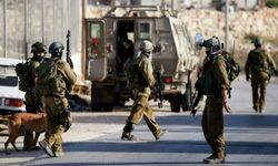 İsrail askerleri Batı Şeria'da 30 Filistinliyi yaraladı