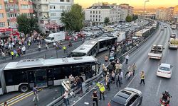 İstanbul Avcılar'da 4 metrobüs çarpıştı: 99 yaralı