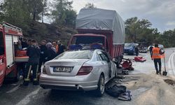 Antalya'daki trafik kazasında 2 kişi öldü, 6 kişi yaralandı