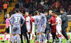 7 gollü maçta Galatasaray, Villareal'e mağlup