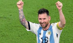 Arjantin, Dünya Kupası'nda çeyrek finalde! Messi bir ilki daha başardı