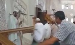Fas'ta bir imam cuma hutbesini okurken vefat etti