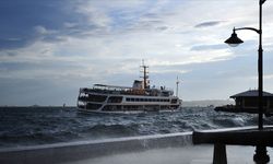 İstanbul'da deniz ulaşımına Lodos engeli!