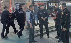 Bolu Belediye Başkanı Tanju Özcan'a bıçaklı saldırı girişimi