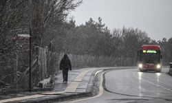 Ankara'da kar yağışı etkili oluyor